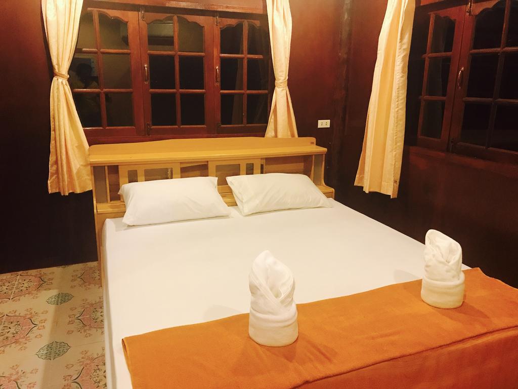 Sunyo Garden Guesthouse Baan Tai Extérieur photo